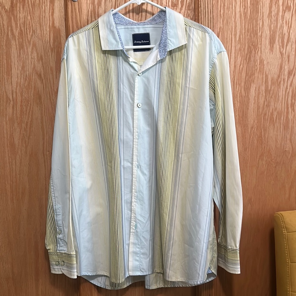 Tommy Bahama men’s long sleeve casual shirt